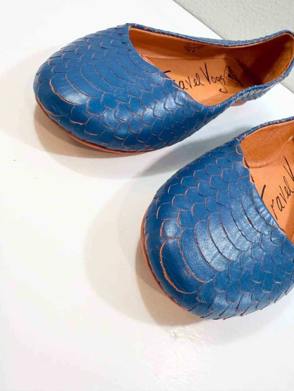 John Fluevog Blue Ballet Flats 6.5 Travel Vogs Embossed Croc Reptile Leather